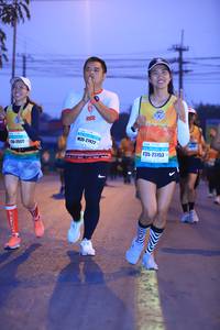 BIB: 40420
                            <button type="button" onclick="openModal(7896778)" class="btn btn-primary btn-sm float-right btn-popup" data-toggle="modal" data-target=".modal-high-quality">
                        <i class="fas fa-shopping-cart"></i> Add to Cart
                    </button>
                                            <button type="button" onclick="isThisMe(7896778, true)" class="btn btn-success btn-sm float-right btn-popup btn-isme hidden" data-toggle="tooltip" data-placement="bottom" title="นี่คือรูปของคุณใช่ไหม คลิกที่นี่เพื่อเอาเข้าอัลบั้ม">
                        <i class="fas fa-plus"></i> Add to album
                    </button>
                    <button type="button" onclick="isThisMe(7896778, false)" class="btn btn-warning btn-sm float-right btn-popup btn-isnotme hidden">
                        <i class="fas fa-ban"></i> Remove from album
                    </button>